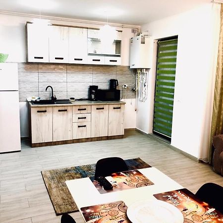 Apartament Kazeboo Mamaia Apartment Navodari Ngoại thất bức ảnh